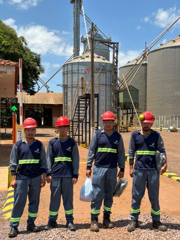SILOS Y PLANTAS AGROINDUSTRIALES